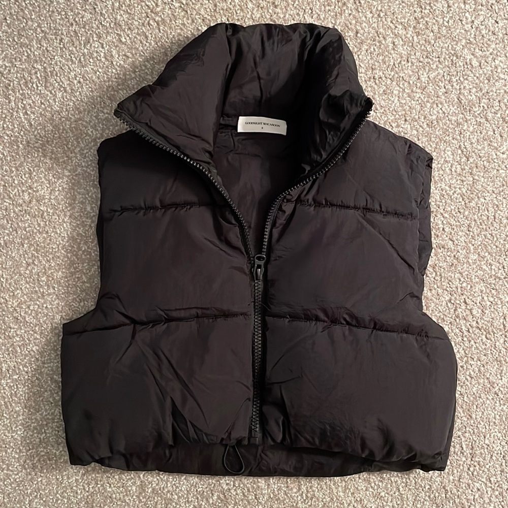 Goodnight Macaroon Cropped Black Puffer Vest